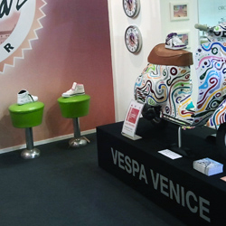 Vespa Venice & L.A. Gear - The MICAM 2012